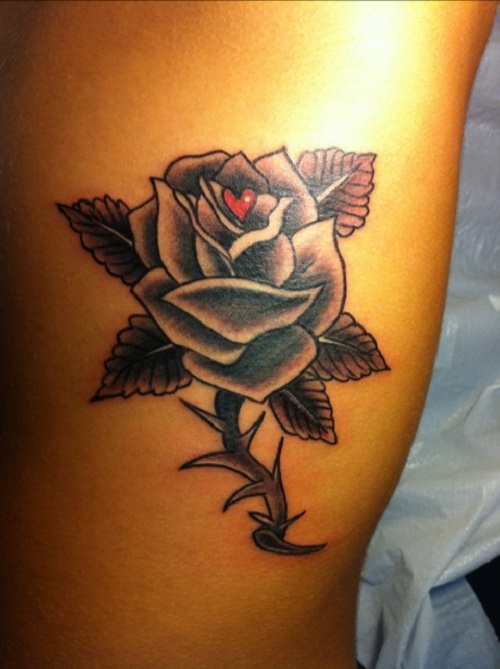 Татуировка цветок черная роза, значение татуировки черная роза, фото тату черная роза