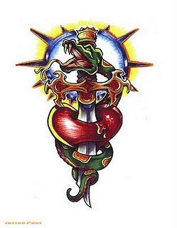 Эскиз татуировки: Сердце проткнуто ножом и змея вокруг