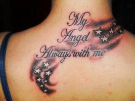 Тату надпись "Мой ангел всегда со мной" на шее