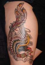 tattoo феникс на бедре