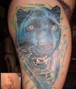 Татуировка пантера на бедре